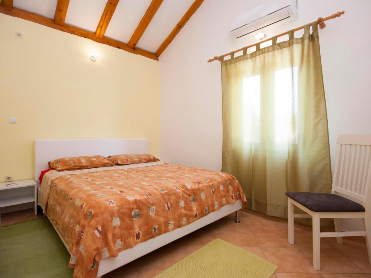 Holiday House Marko Razanj Luaran gambar